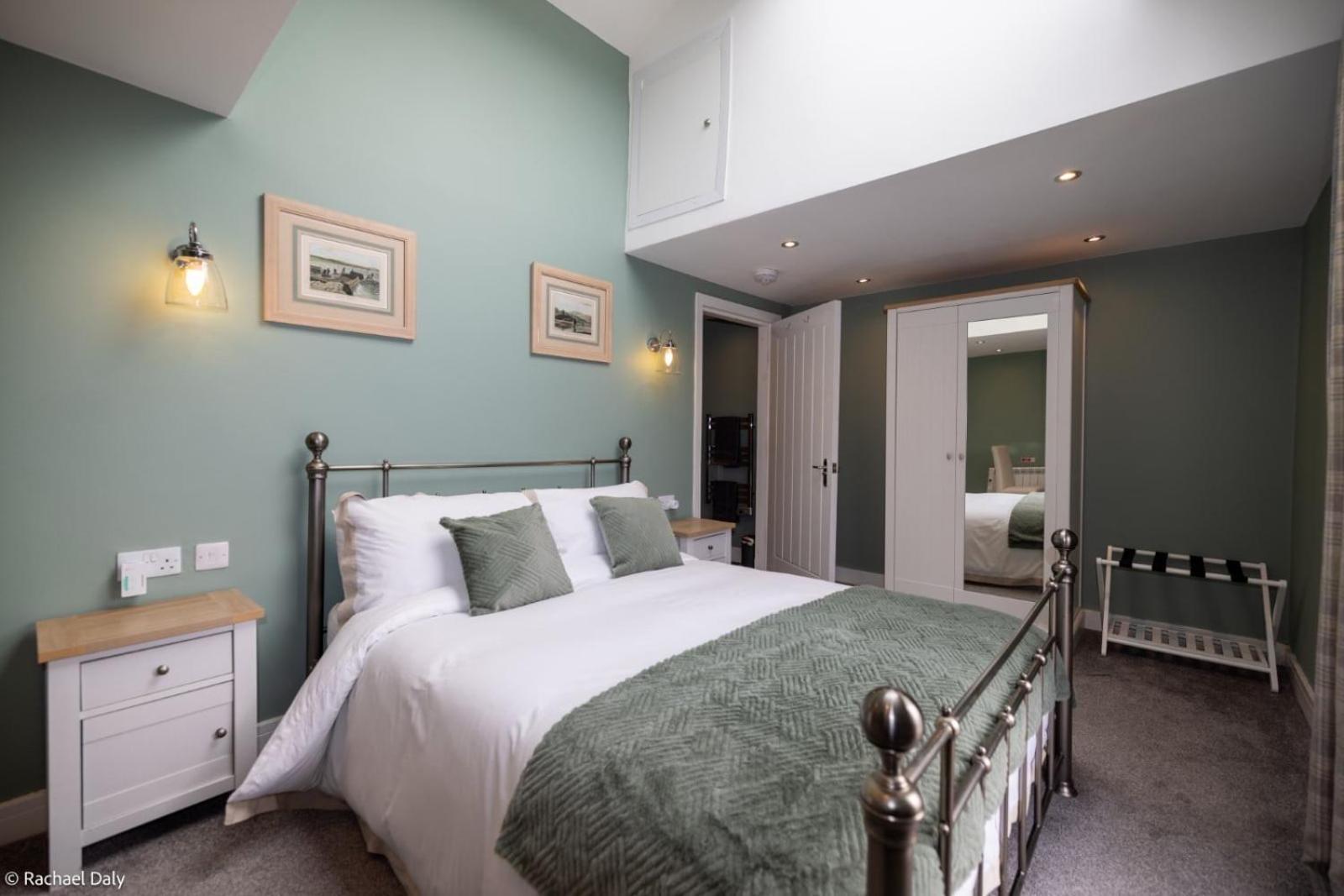 Alt-An Lodge Retreat & Lodge En-Suite Room Fort William Exterior photo